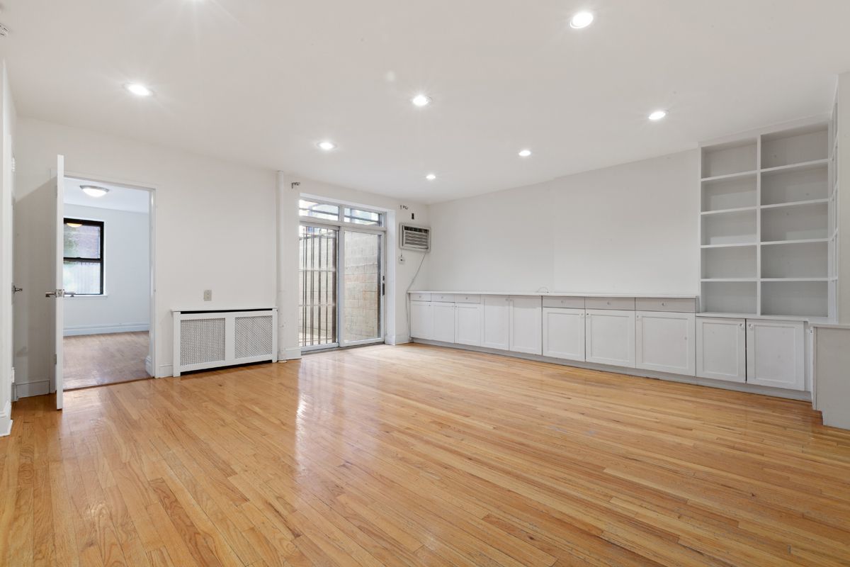 43 West 76th Street, Unit AB Manhattan, NY 10023 - Photo 3 of 7