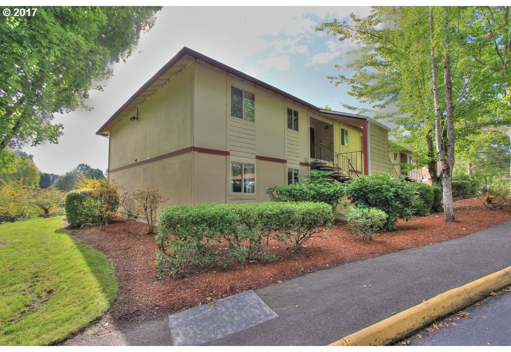 12612 Northwest Barnes Road, Unit 4 Portland, OR 97229 - Photo 1 of 17 Gallery Image 1