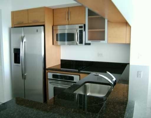 31 Southeast 5th Street, Unit 1402 Miami, FL 33131 - Photo 5 of 11