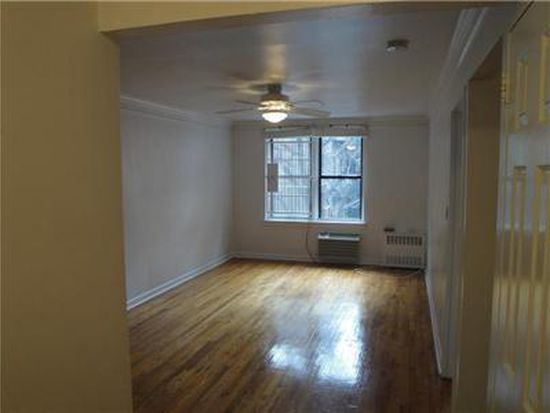 328 West 19th Street, Unit 2C Manhattan, NY 10011 - Photo 2 of 6