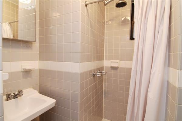 39 Christopher Street, Unit 3A Manhattan, NY 10014 - Photo 7 of 9