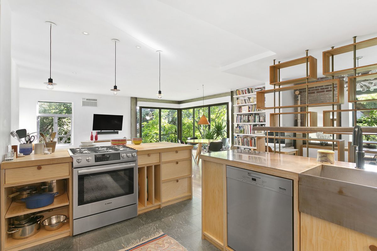 366 East 8th Street, Unit 4 Manhattan, NY 10009 - Photo 2 of 8