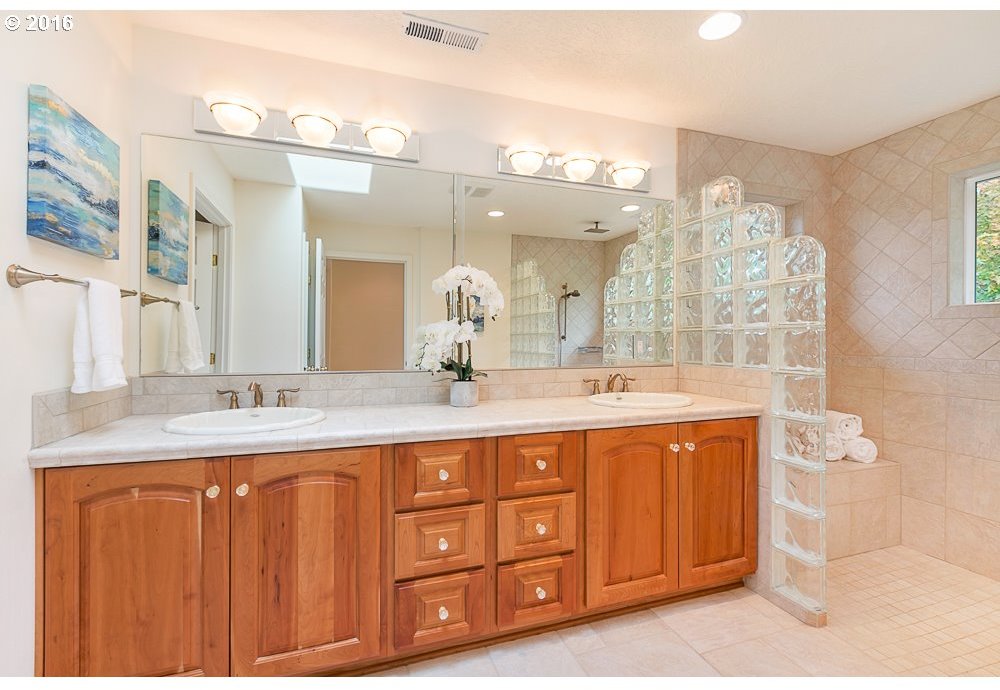 1317 Northwest Mayfield Road Portland, OR 97229 - Photo 13 of 27 Gallery Image 13
