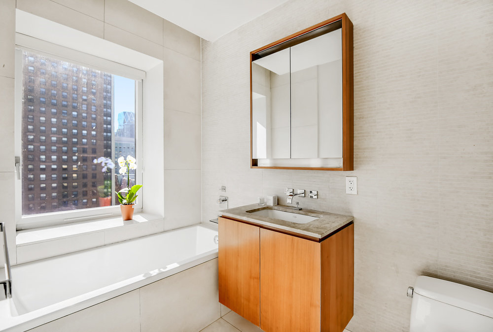 555 West 59th Street, Unit 18G Manhattan, NY 10019 - Photo 3 of 9