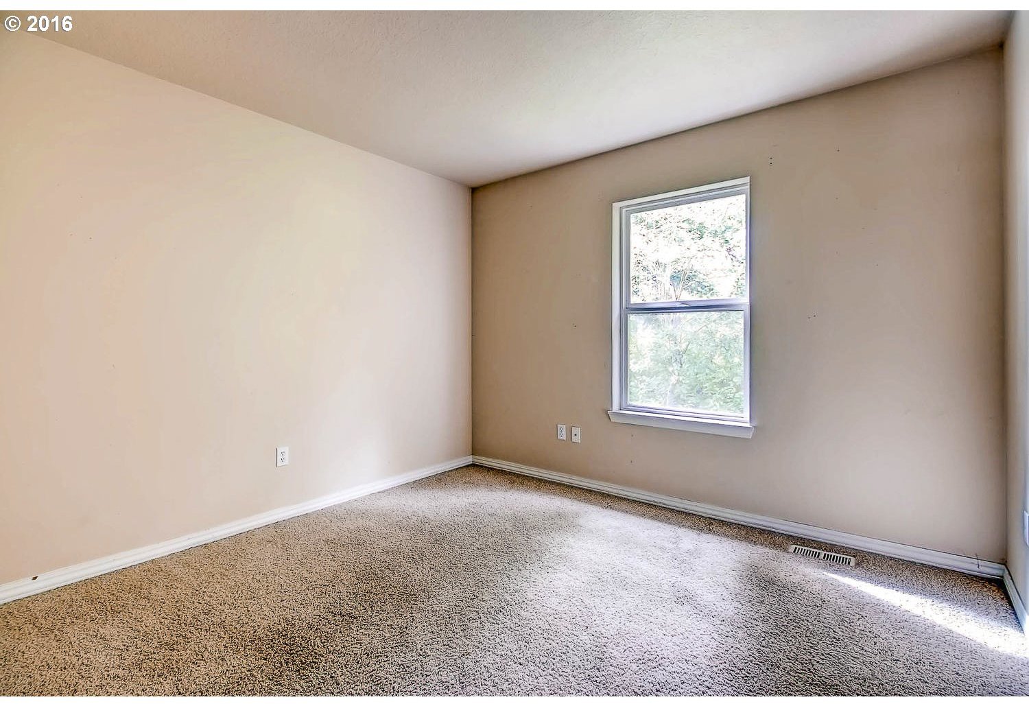 10105 Southwest Shearwater Loop Beaverton, OR 97007 - Photo 10 of 27 Gallery Image 10