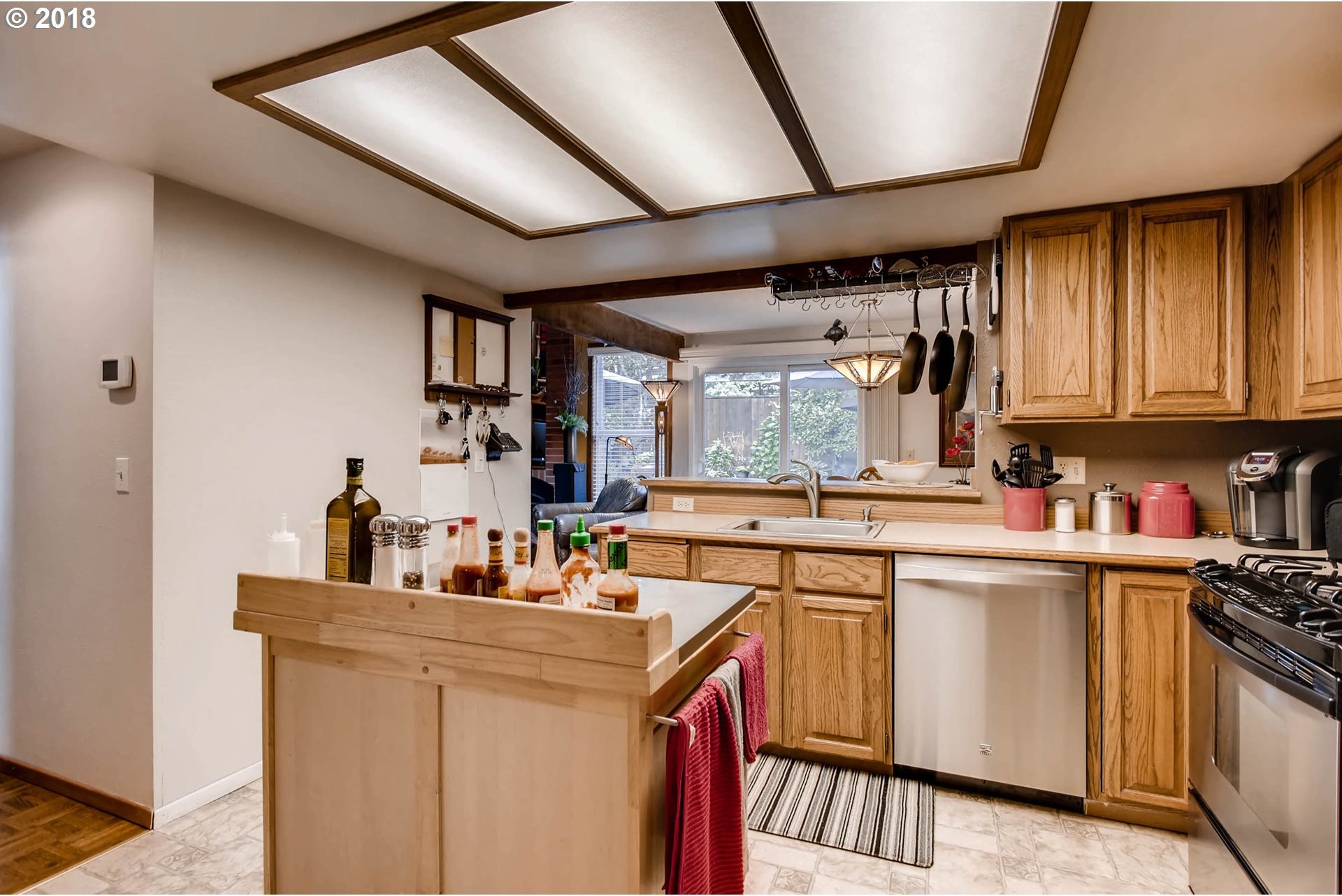 7763 Southwest Raintree Drive Beaverton, OR 97008 - Photo 9 of 22 Gallery Image 9