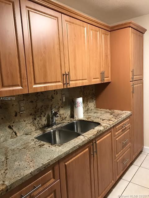 10816 North Kendall Drive, Unit R9 Miami, FL 33176 - Photo 9 of 26