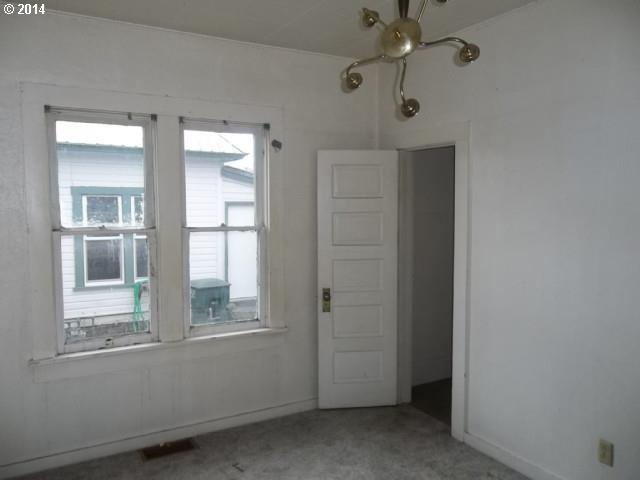 501 Southwest Court Avenue Pendleton, OR 97801 - Photo 6 of 9