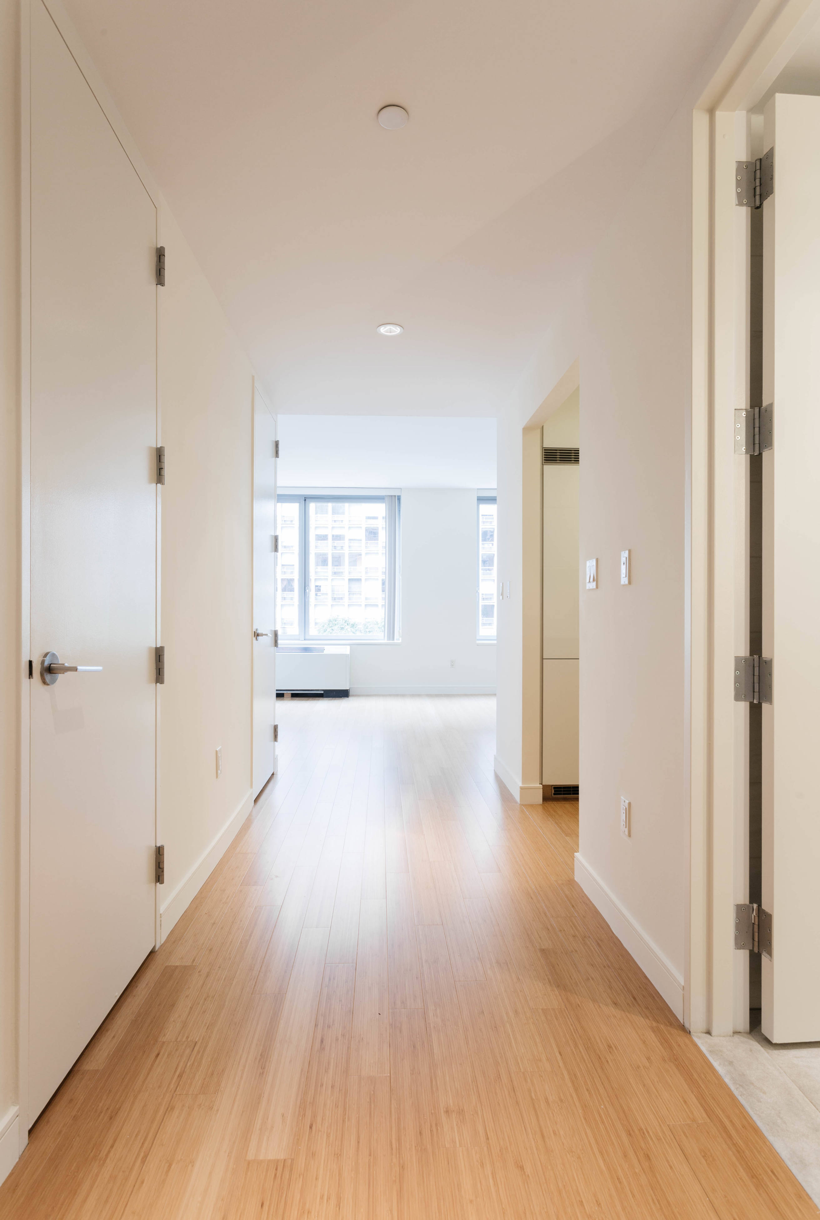 303 East 33rd Street, Unit 5K Manhattan, NY 10016 - Photo 6 of 16