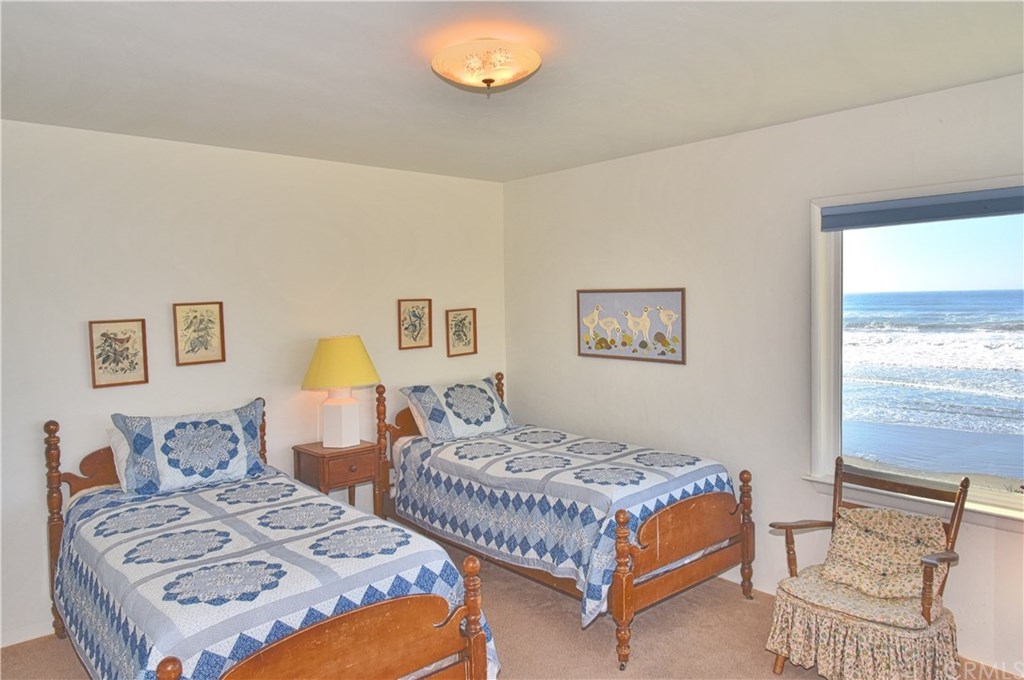 998 Pacific Avenue Cayucos, CA 93430 - Photo 11 of 23
