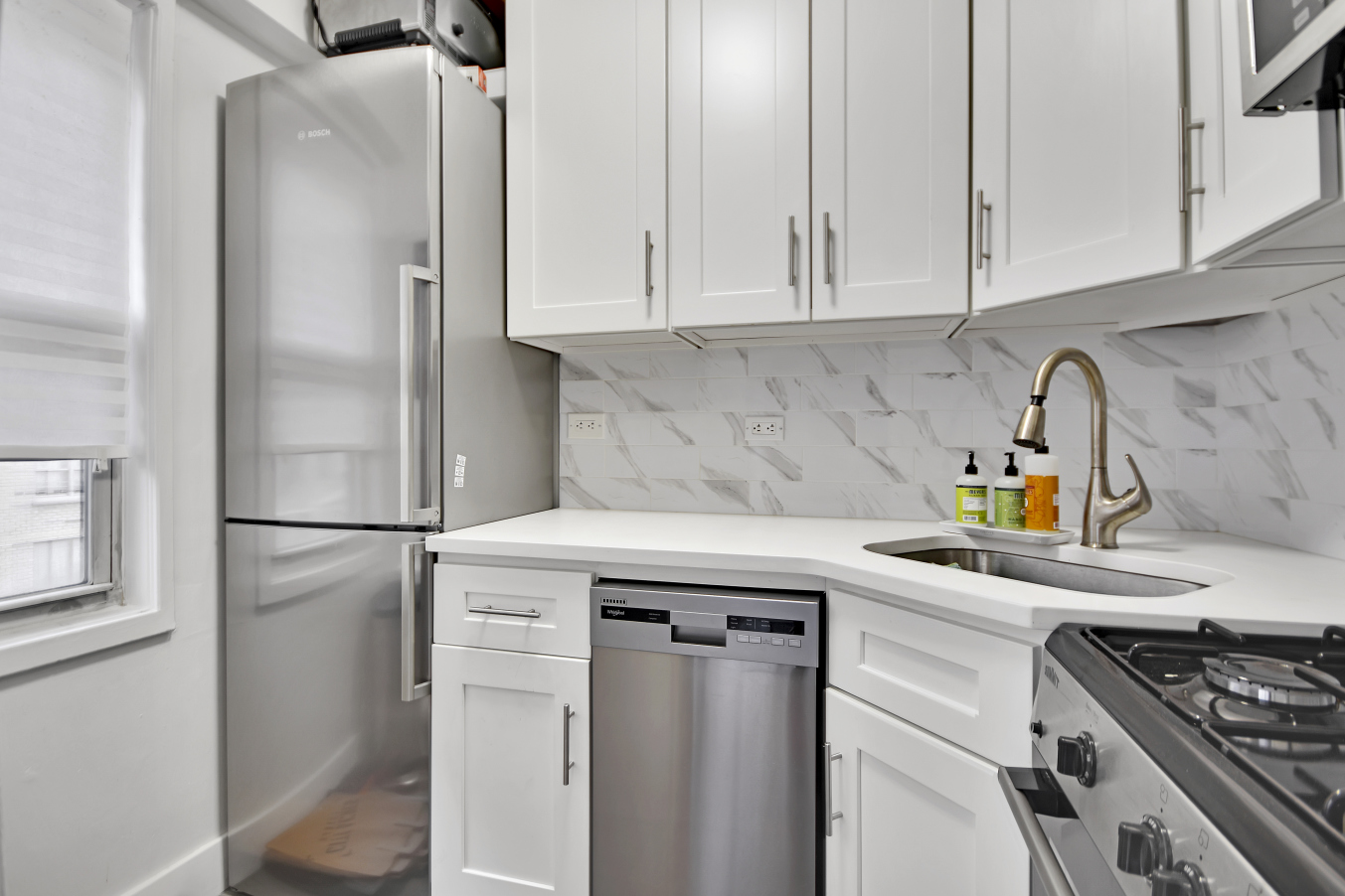 520 East 81st Street, Unit 8M Manhattan, NY 10028 - Photo 4 of 6