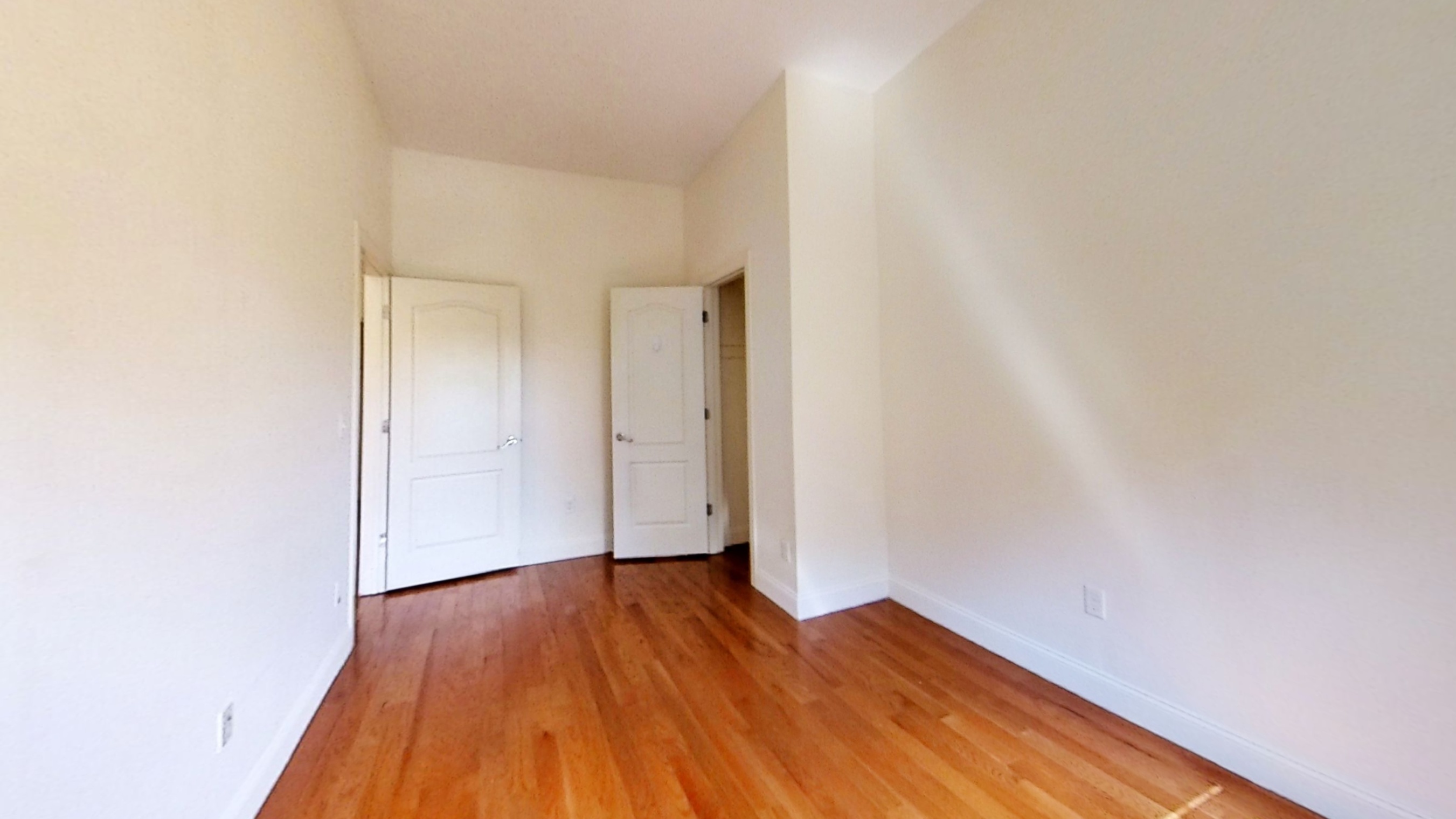 256 West 135th Street, Unit 3R Manhattan, NY 10030 - Photo 3 of 4