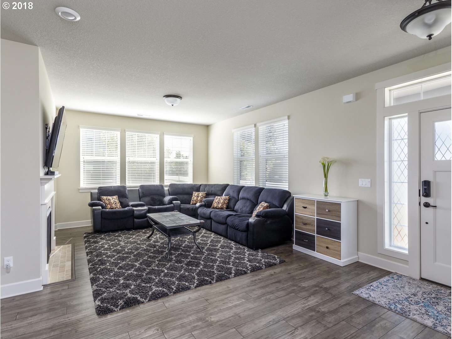 5299 Southeast Davis Road Hillsboro, OR 97123 - Photo 12 of 32 Gallery Image 12