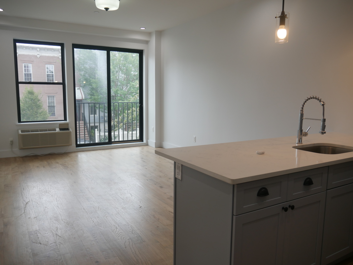 27 Kossuth Place, Unit 2A Brooklyn, NY 11221 - Photo 4 of 10