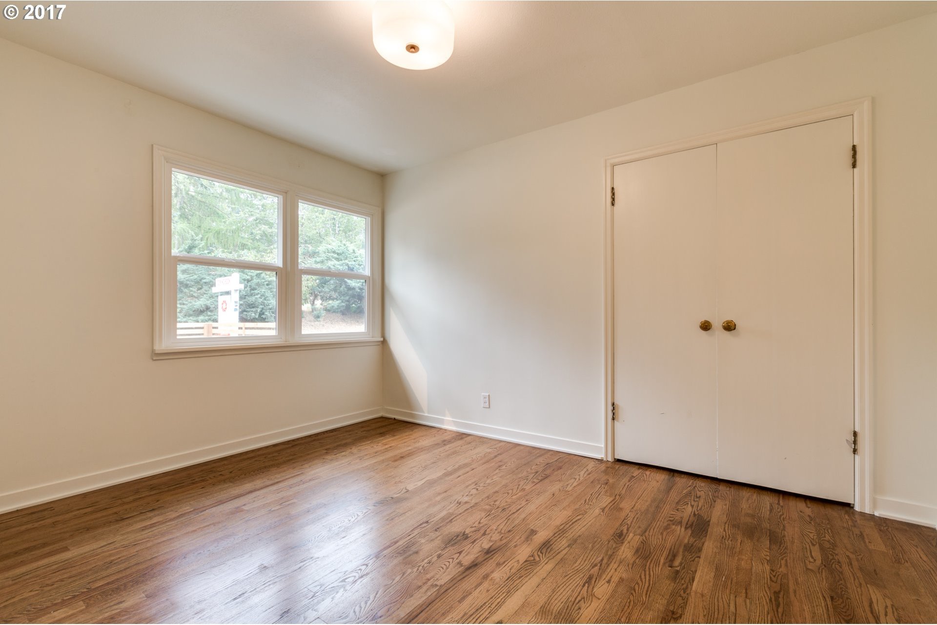 5625 Southwest Florida Street Portland, OR 97219 - Photo 23 of 32 Gallery Image 23