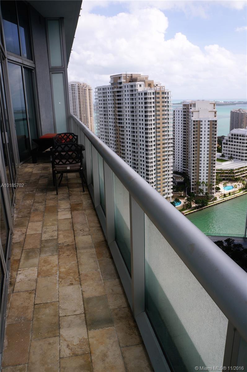 475 Brickell Avenue, Unit 2813 Miami, FL 33131 - Photo 4 of 27