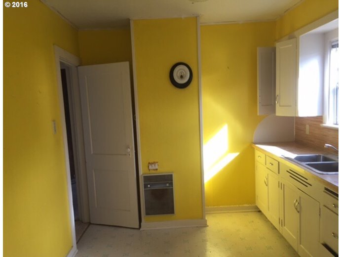 1074 Hawthorne Avenue Reedsport, OR 97467 - Photo 11 of 11 Gallery Image 11