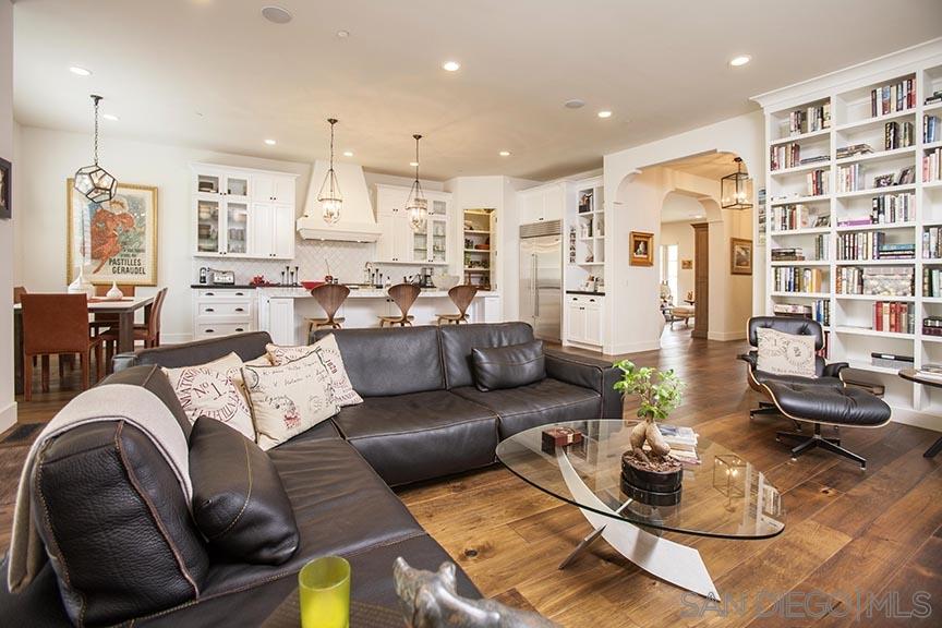 1156 Virginia Way La Jolla, CA 92037 - Photo 6 of 25