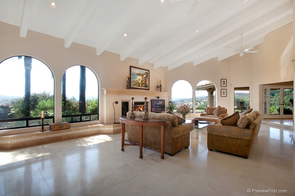 32 Rollingview Lane Fallbrook, CA 92028 - Photo 4 of 25