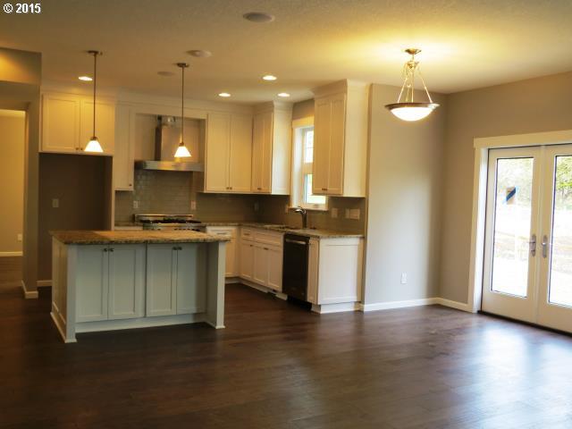 3490 Southwest 86th Avenue Portland, OR 97225 - Photo 5 of 16 Gallery Image 5