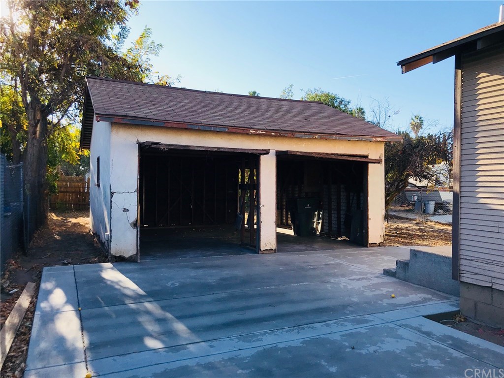 7628 Freda Avenue Riverside, CA 92504 - Photo 4 of 20