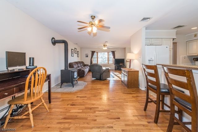 $550,000 | 11 Knoll Drive, Denville, NJ 07834