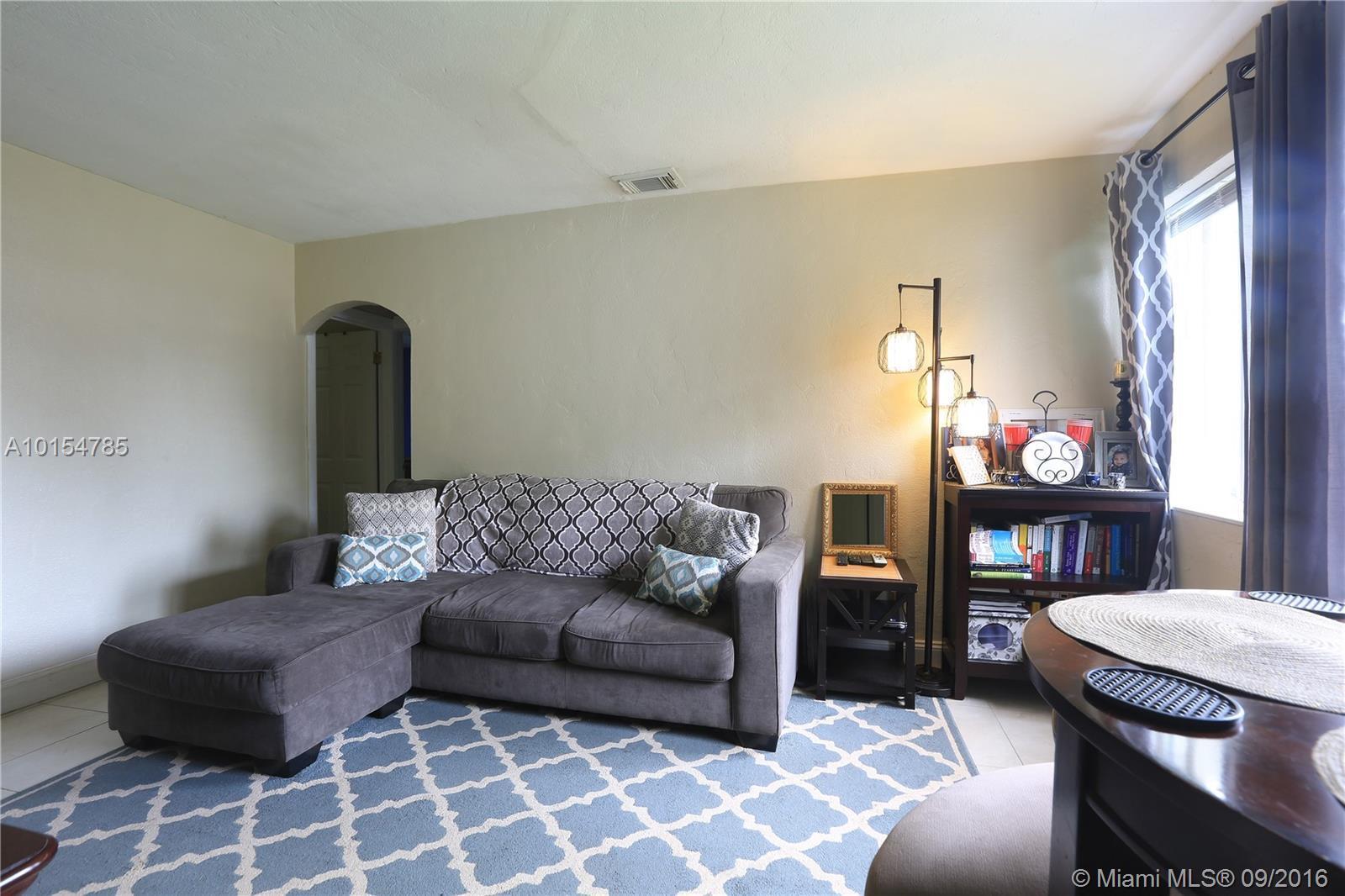 2123 Funston Street Hollywood, FL 33020 - Photo 2 of 13