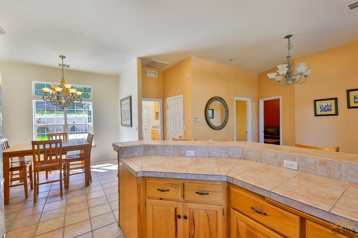 28362 Kirkham Court Keene, CA 93531 - Photo 10 of 23 Gallery Image 10