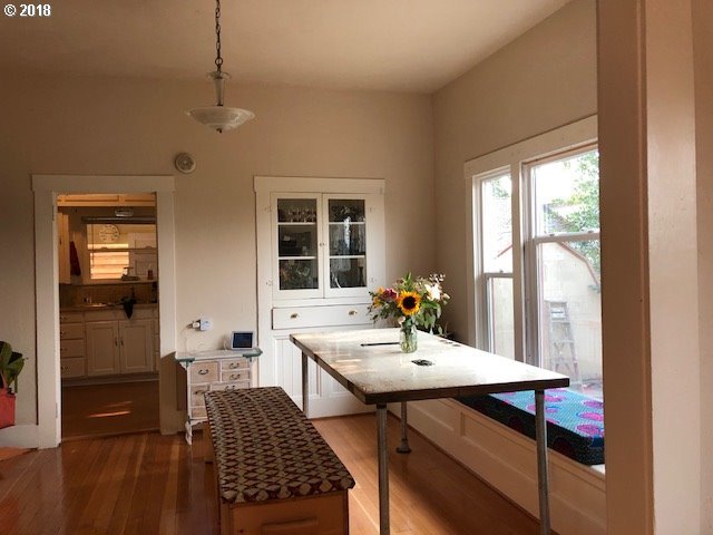 325 South C Street Springfield, OR 97477 - Photo 3 of 13