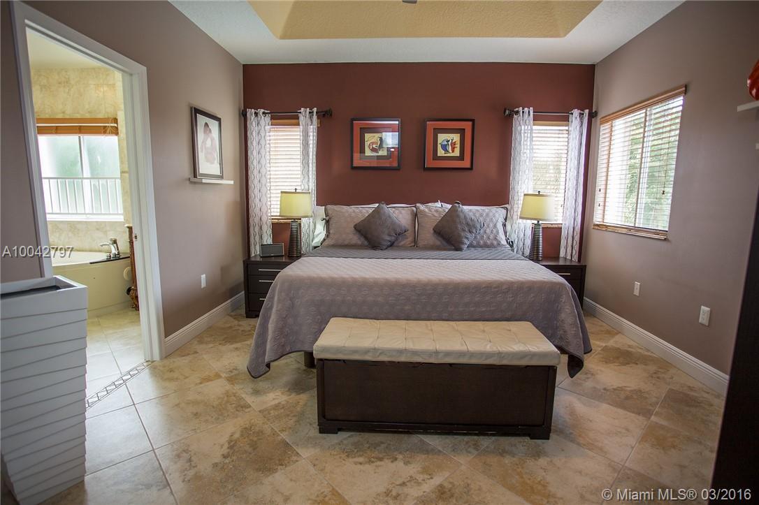 1608 Southwest 154th Court Miami, FL 33185 - Photo 13 of 24