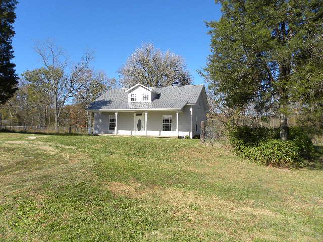 109 Black Road Hohenwald, TN 38462 - Photo 2 of 24 Gallery Image 2