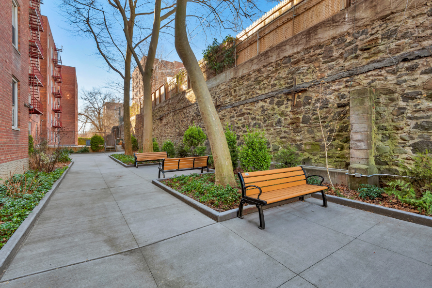 Park Vanderbilt 651 Vanderbilt St, Brooklyn, NY 11218 - Photo 4 of 5