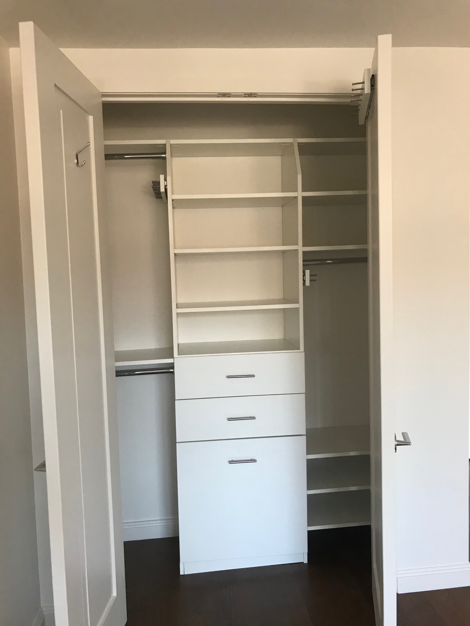 200 East 94th Street, Unit 1109 Manhattan, NY 10128 - Photo 8 of 20