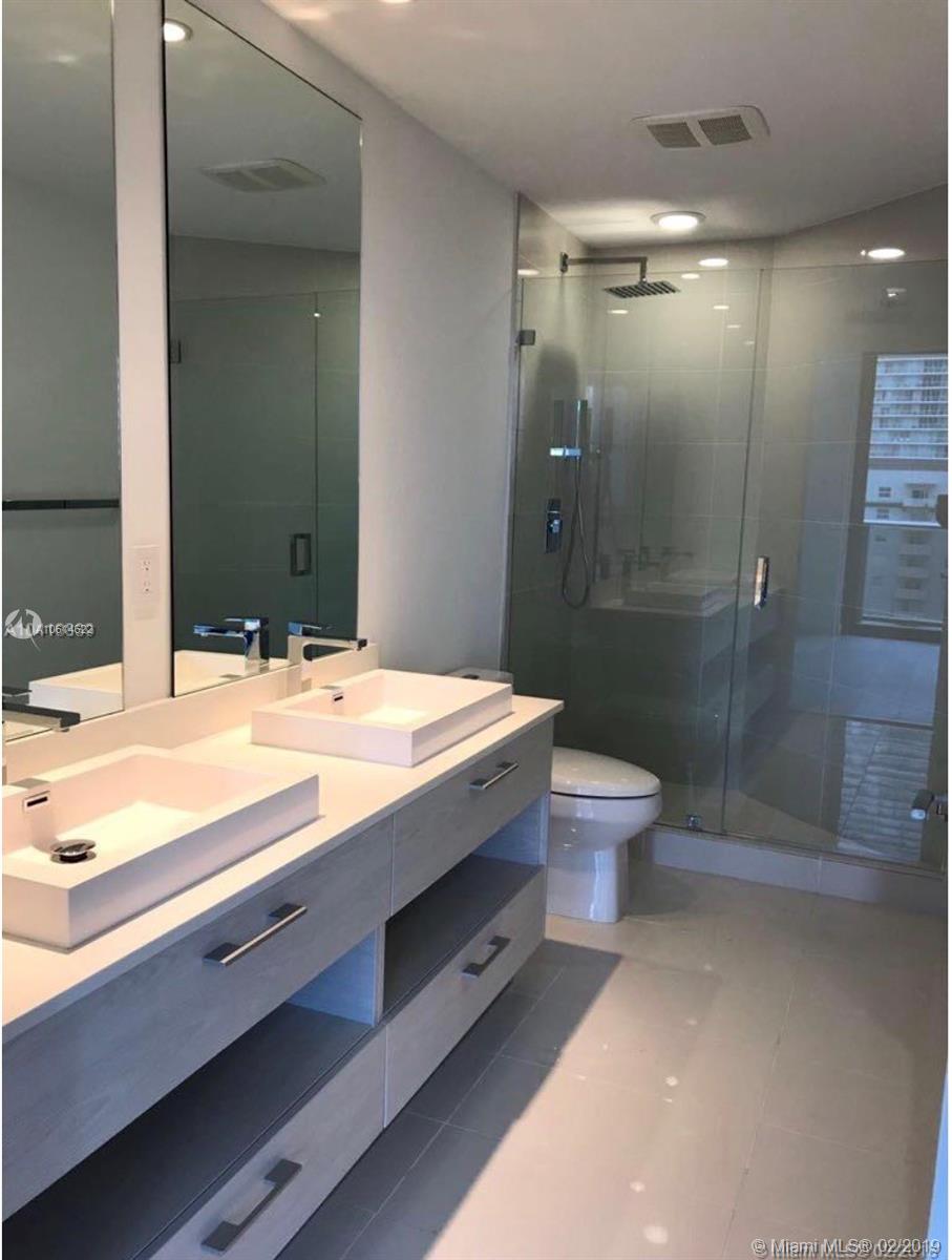 55 Southwest 9th Street, Unit 1003 Miami, FL 33130 - Photo 8 of 55