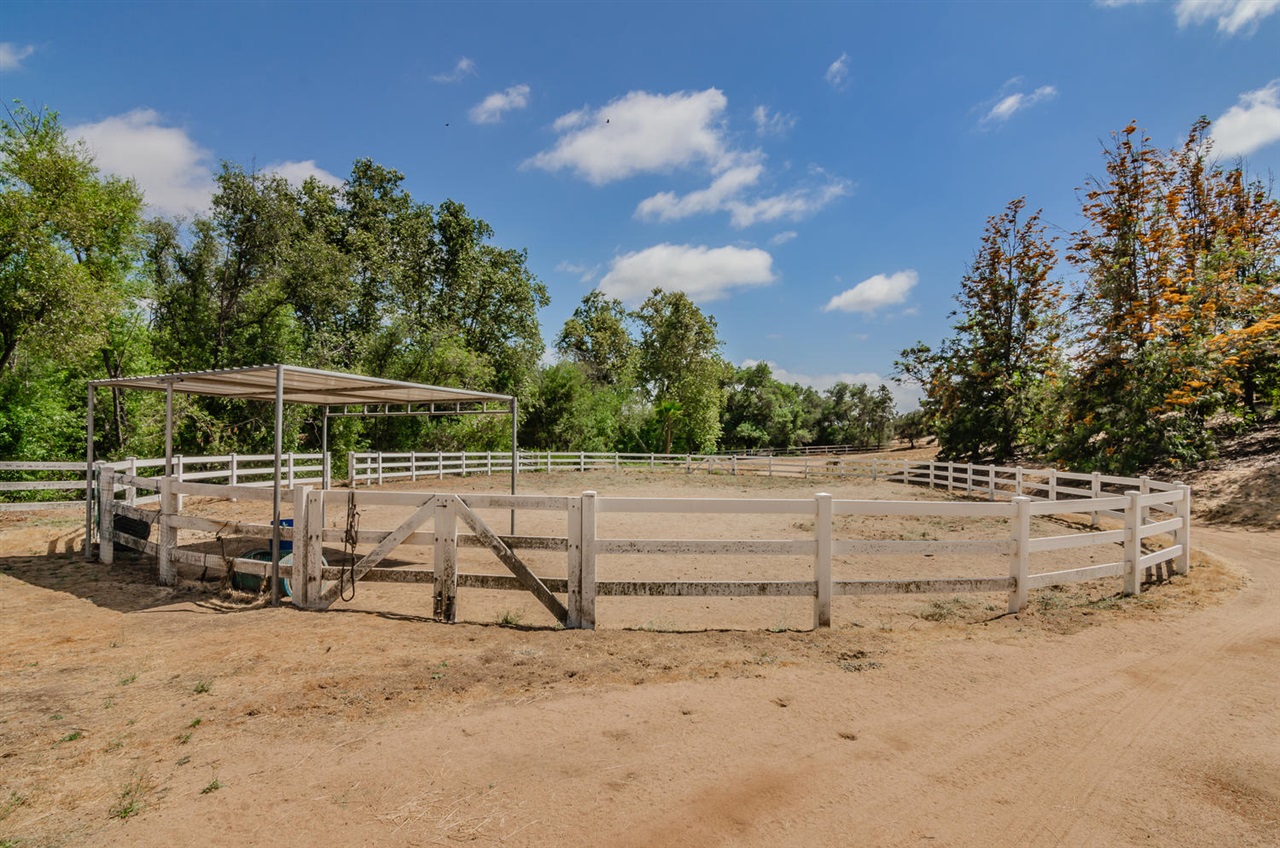 3847 La Canada Road Fallbrook, CA 92028 - Photo 20 of 25
