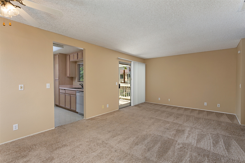 231 Diamond Way, Unit 208 Vista, CA 92083 - Photo 4 of 17