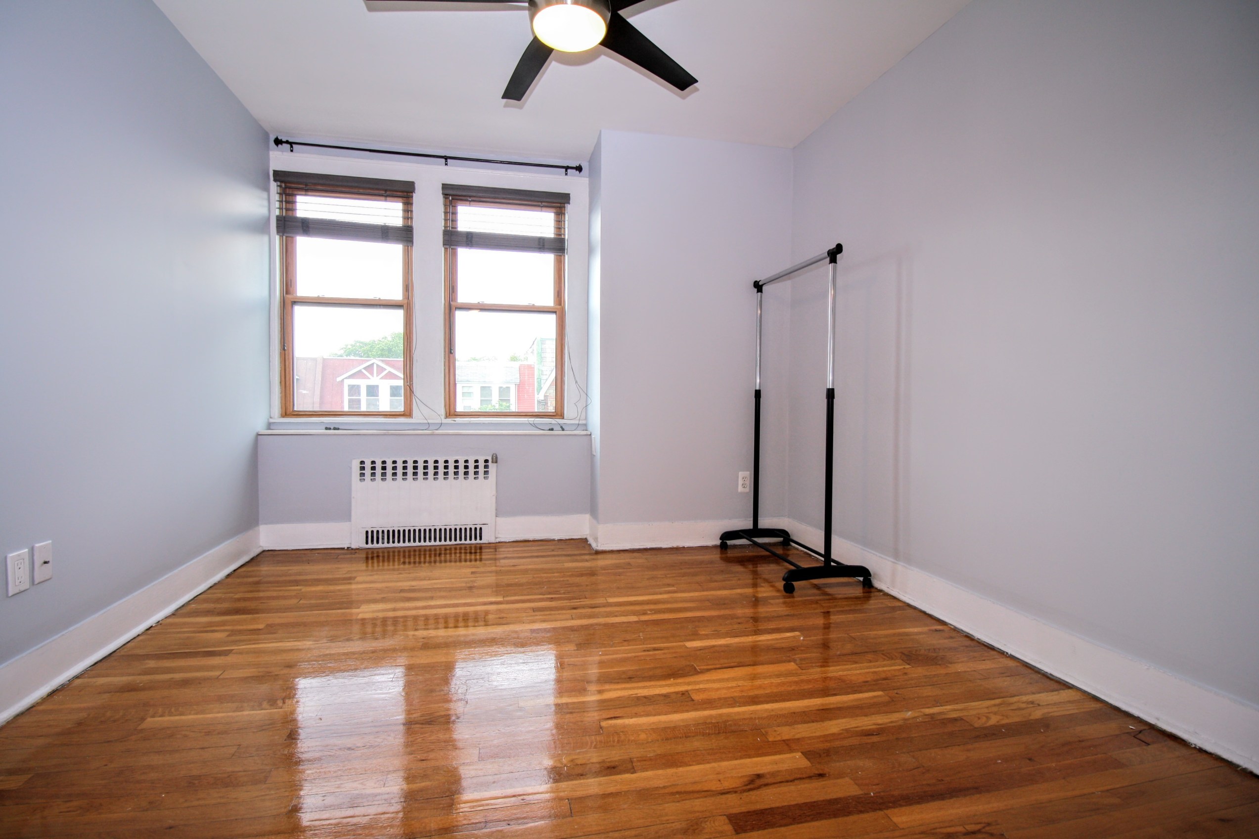 20-60 33rd Street, Unit 2 Queens, NY 11105 - Photo 5 of 7
