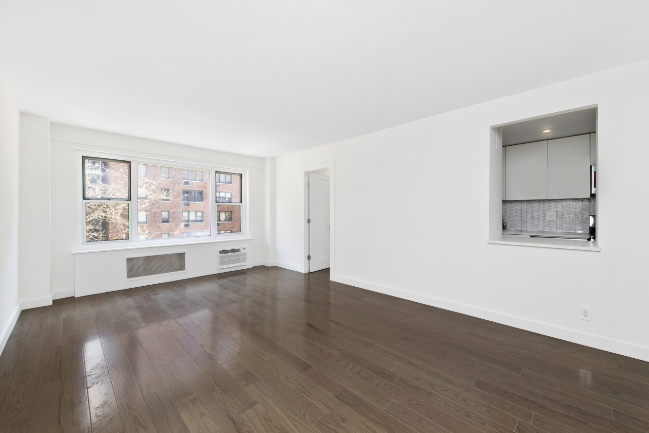 440 East 79th Street, Unit 5C Manhattan, NY 10075 - Photo 2 of 16