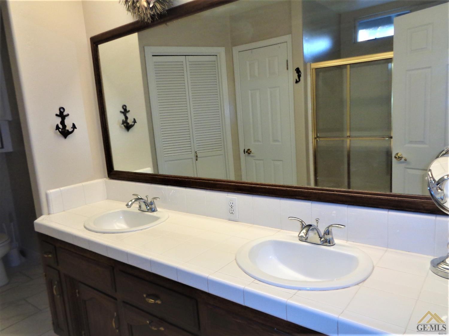 716 Faversham Way Bakersfield, CA 93311 - Photo 21 of 26