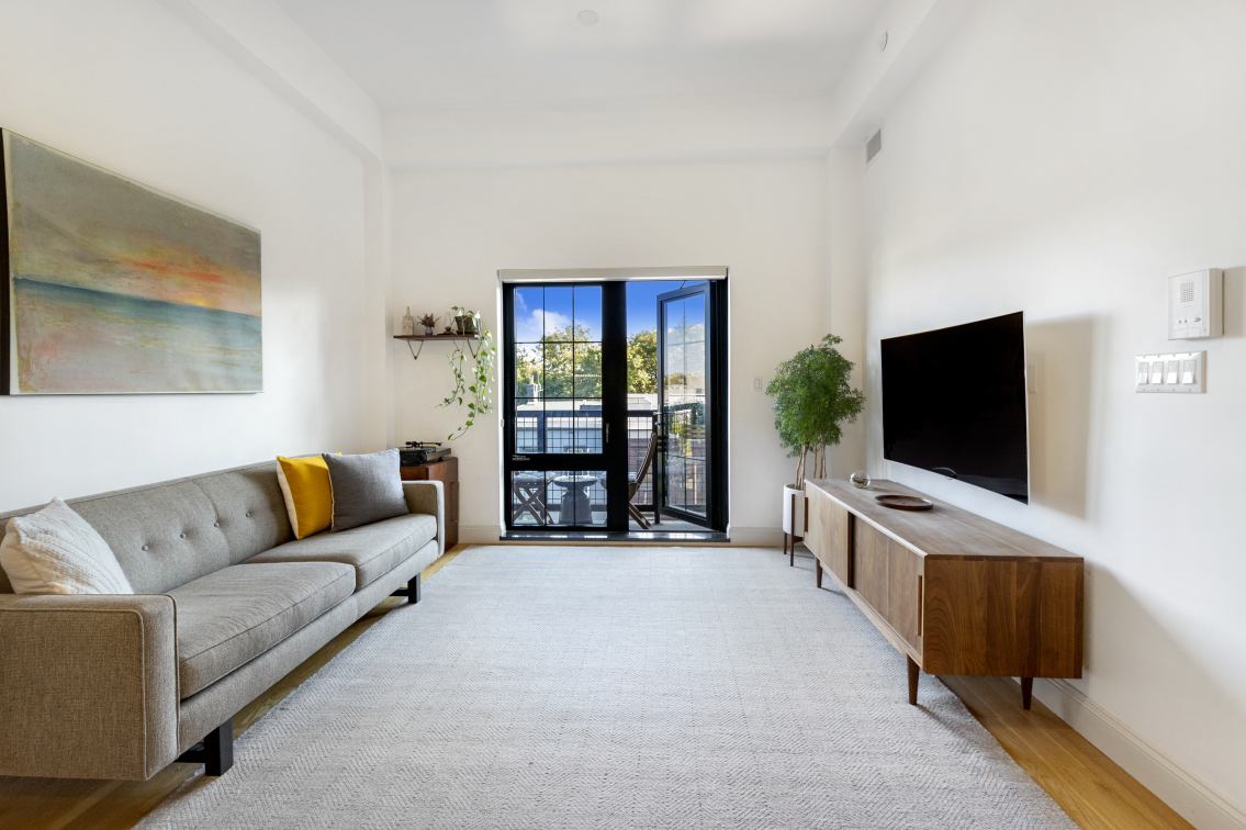 42 Maspeth Avenue, Unit 4D Brooklyn, NY 11211 - Photo 2 of 16