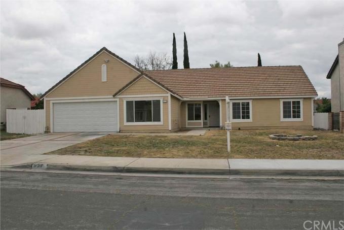 957 Sunset Circle Rialto, CA 92376 - Photo 1 of 1 Gallery Image 1