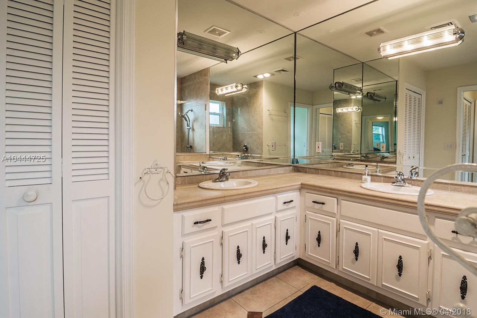9501 Sea Turtle Manor Plantation, FL 33324 - Photo 36 of 42