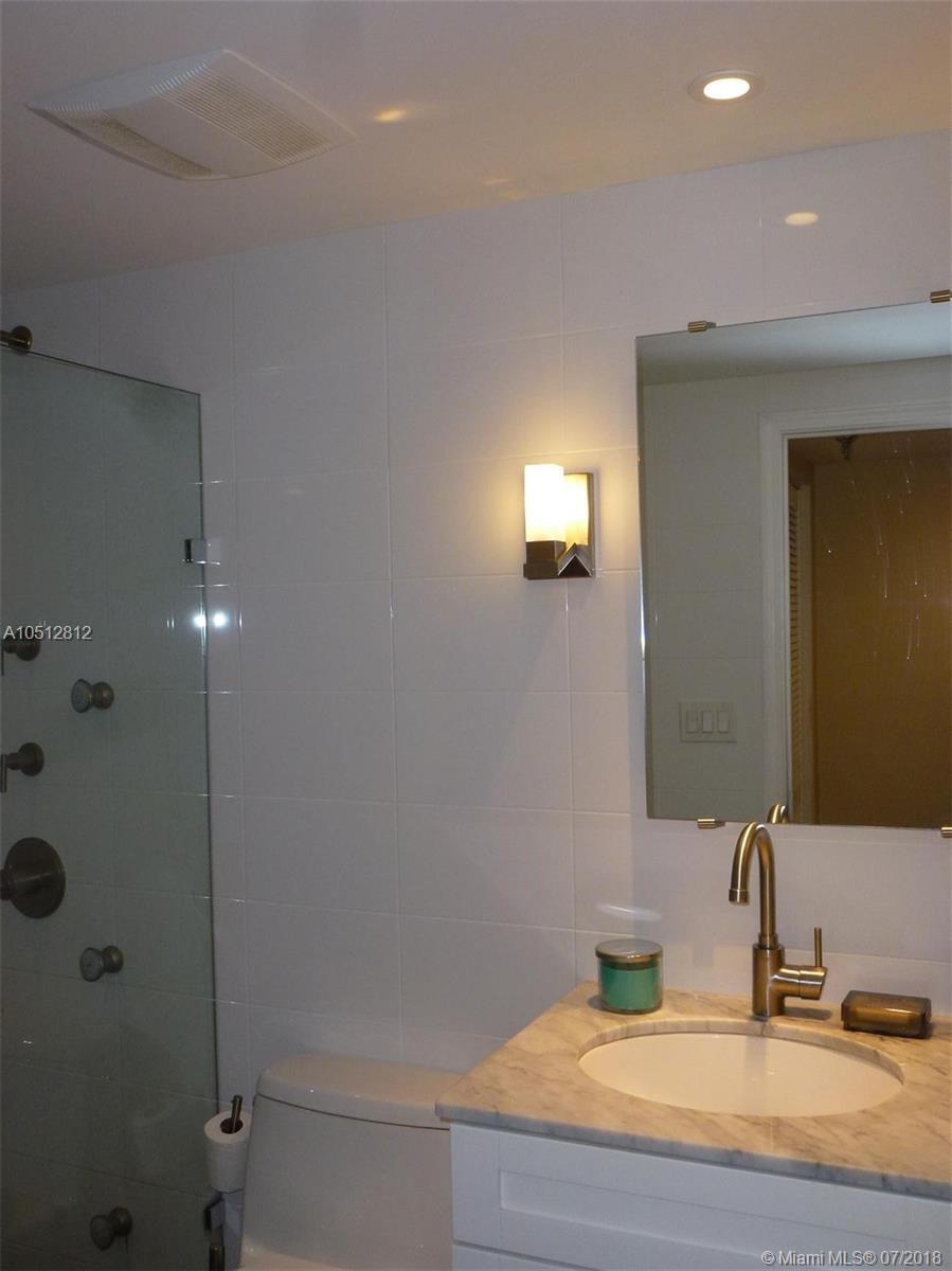 520 Brickell Key Drive, Unit A601 Miami, FL 33131 - Photo 19 of 23