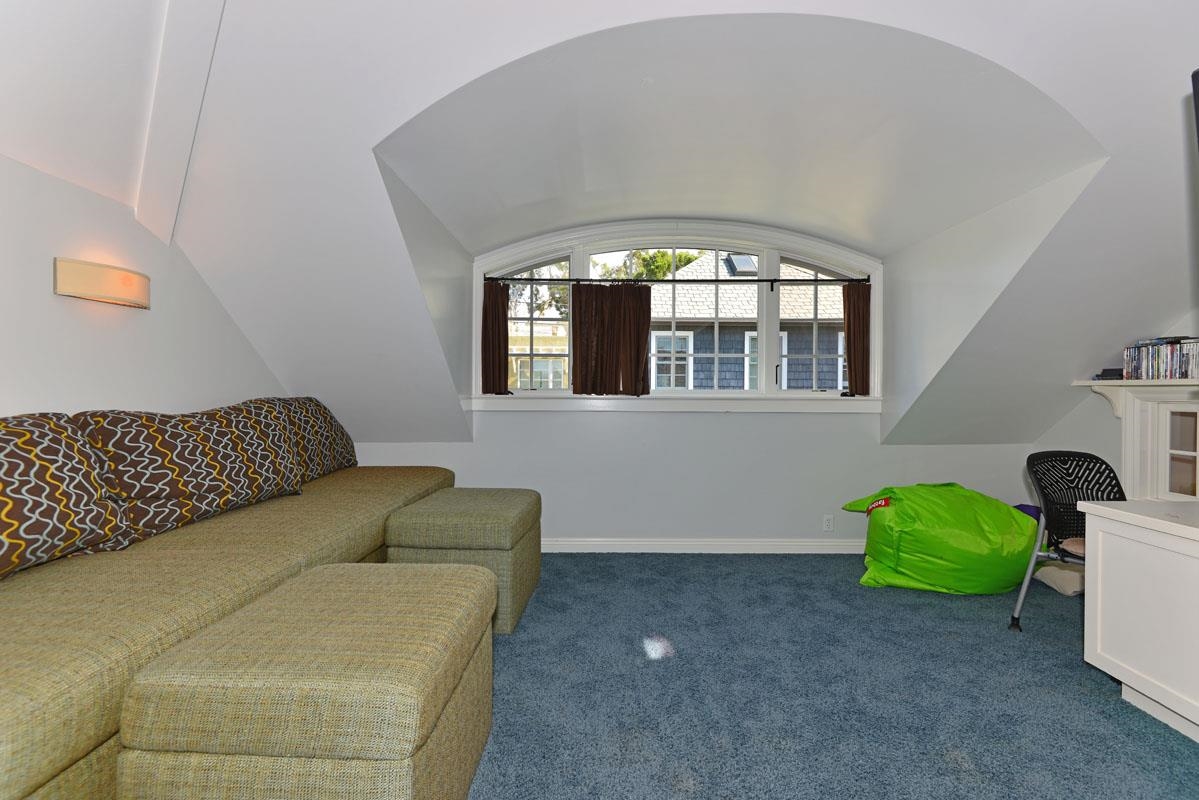 5429 Beaumont Avenue La Jolla, CA 92037 - Photo 11 of 15