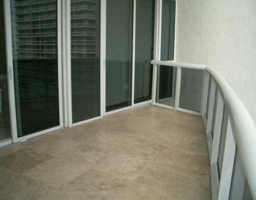 400 Alton Road, Unit 2005 Miami Beach, FL 33139 - Photo 5 of 16
