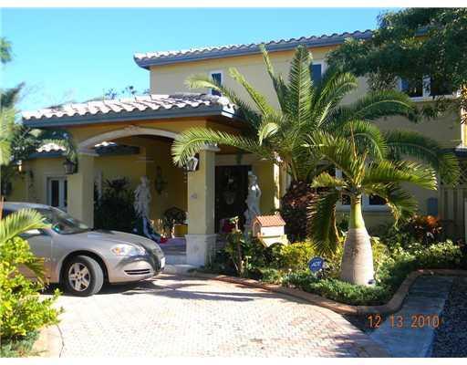 449 Southwest 26th Road Miami, FL 33129 - Photo 2 of 14