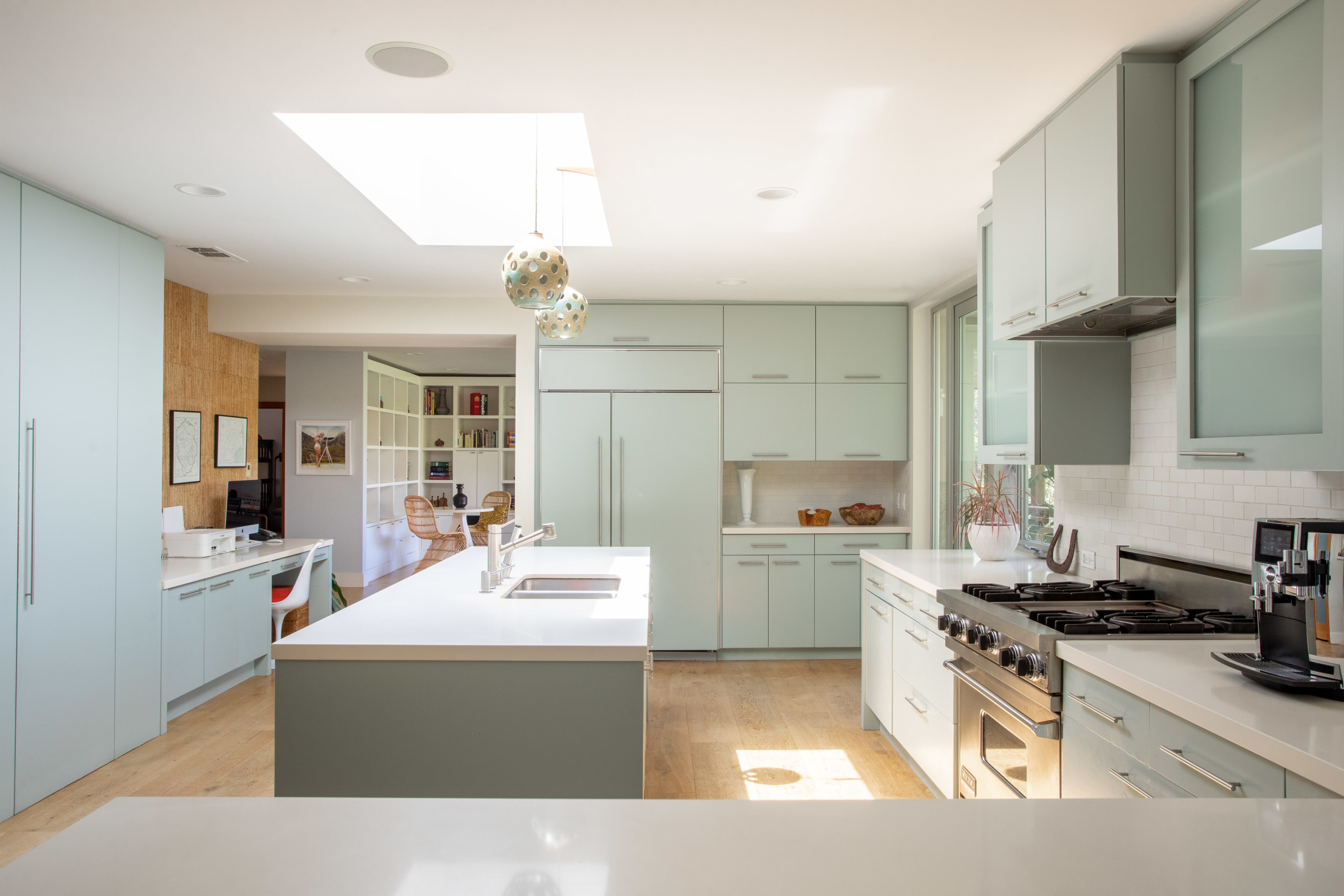 2017 De Mille Drive Los Angeles, CA 90027 - Photo 15 of 24