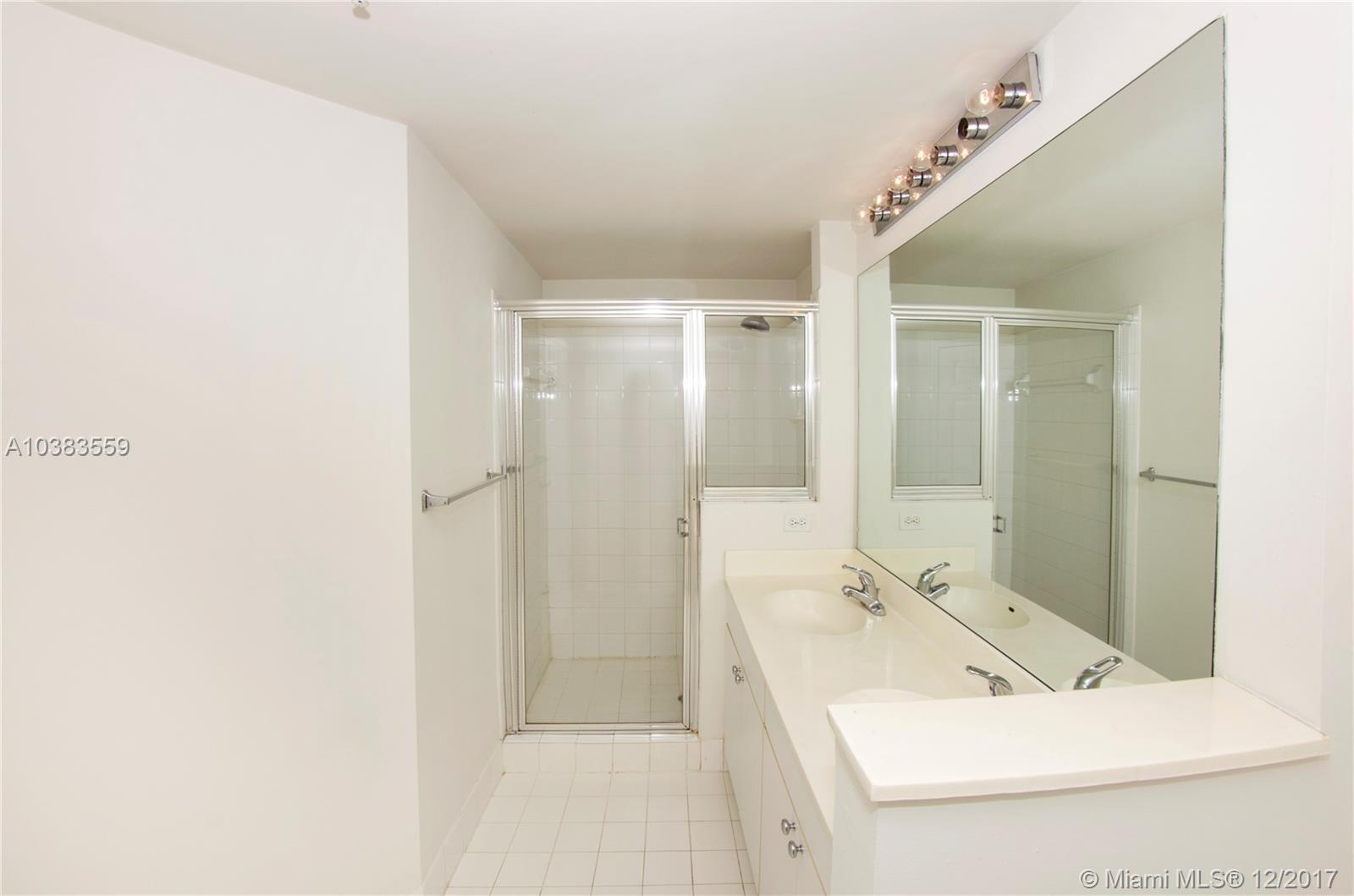 17100 North Bay Road, Unit 1616 Sunny Isles Beach, FL 33160 - Photo 19 of 23