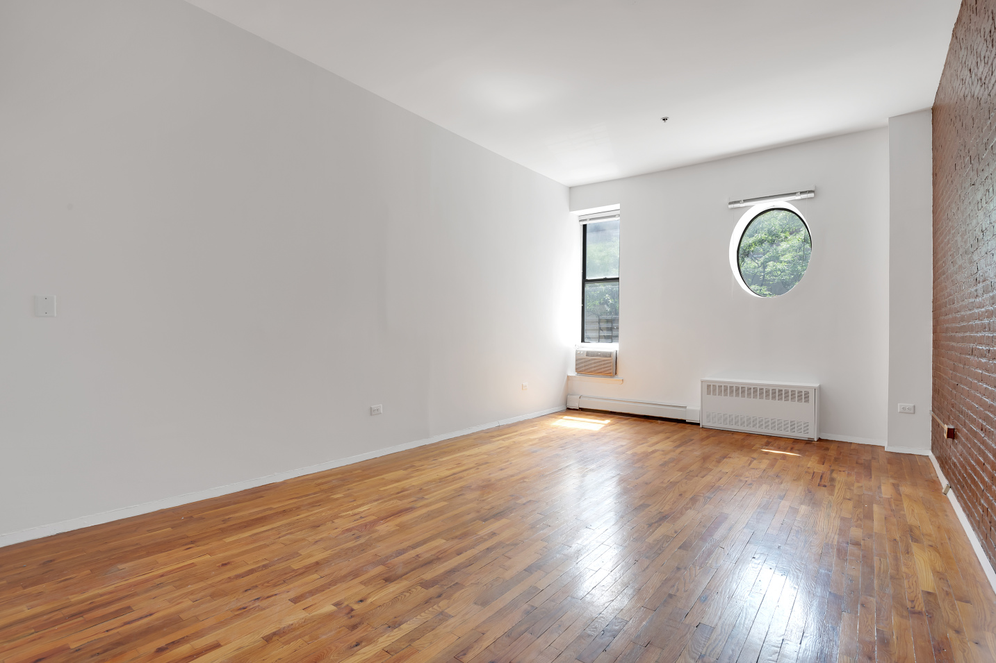 215 West 84th Street, Unit 205 Manhattan, NY 10024 - Photo 2 of 5