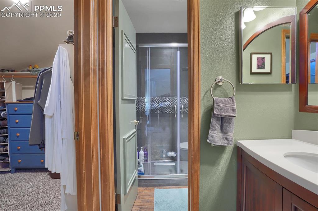 947 Oak Ridge Road Manitou Springs, CO 80829 - Photo 15 of 36